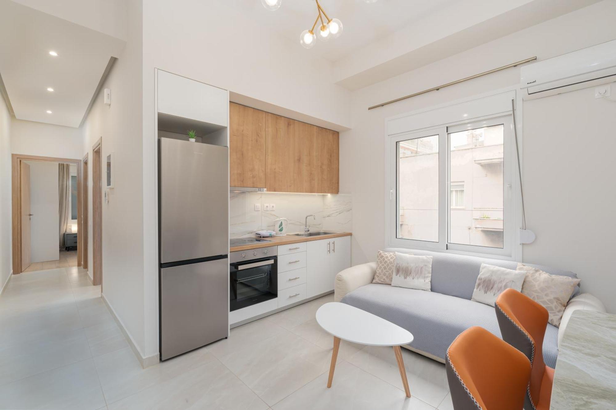 New Center Apartment Near Metro Athena Bagian luar foto