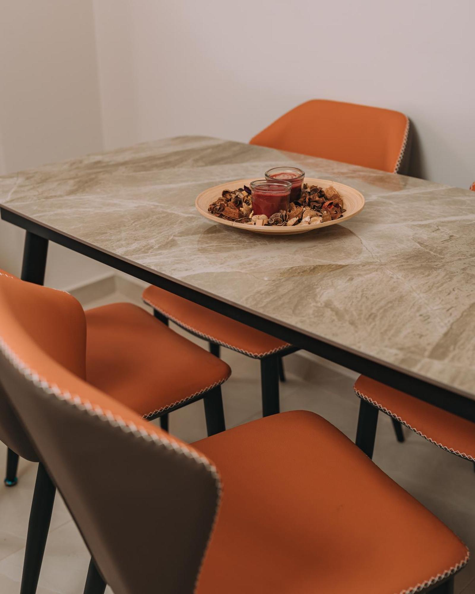 New Center Apartment Near Metro Athena Bagian luar foto